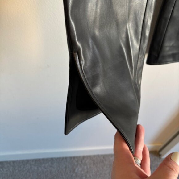 Toccin Iris Faux Leather Pants - Picture 13 of 13